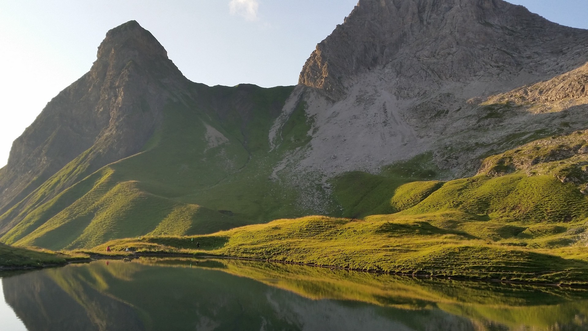 1920x1080 wallpapers: mountains, lake, grass, reflection (image)
