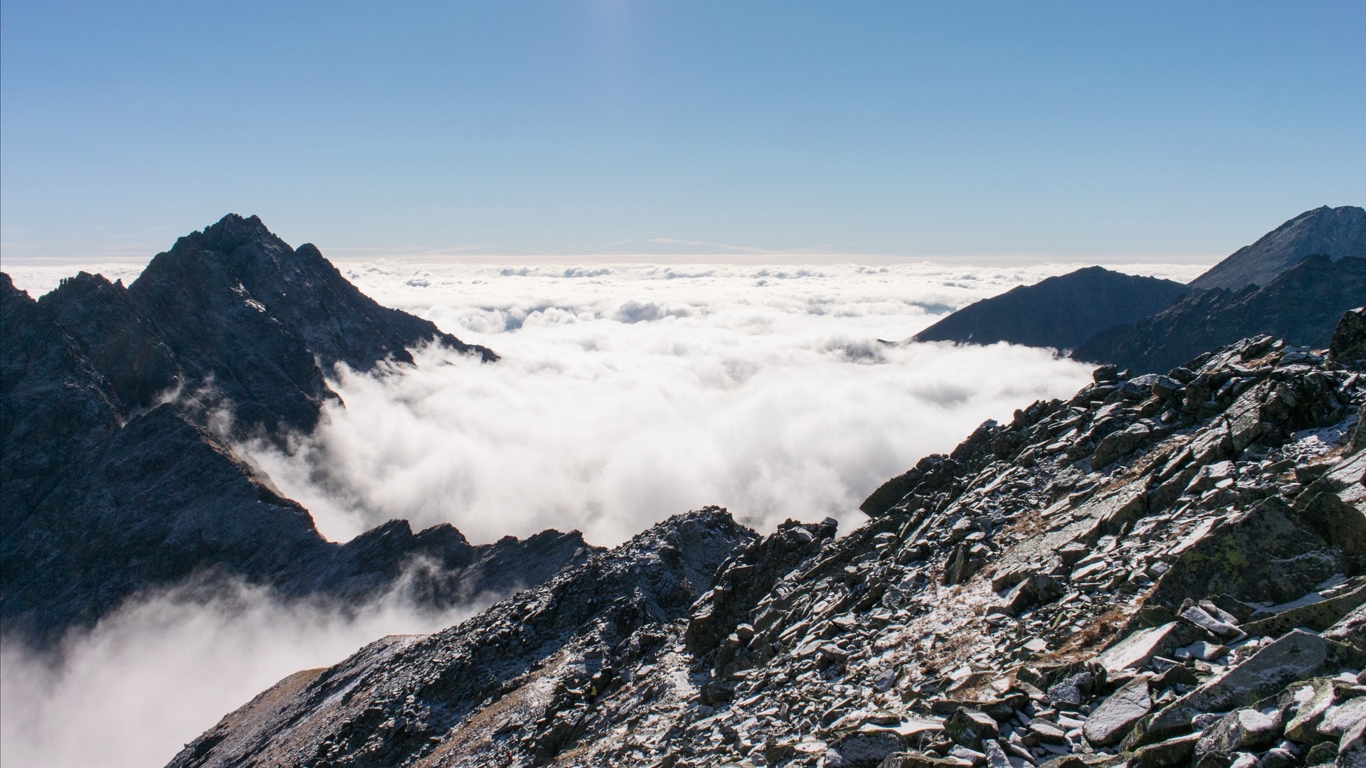 1920x1080 wallpapers: Tatras, Slovakia, mountains, clouds, amazing wallpaper (image)