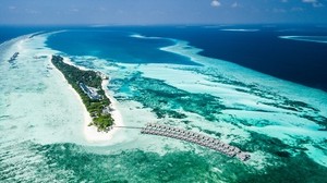 bungalow, top view, ocean, tropics