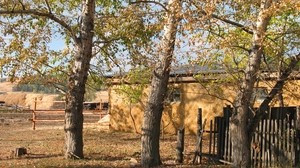 dorf, dorf, herbst, zaun, scheune, haus, lobanovo, kasachstan