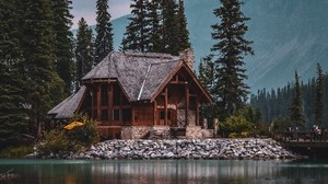 房子，湖泊，和谐，沉默，树木，森林，自然