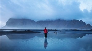 mountain, lake, solitude, loneliness, fog, iceland - wallpapers, picture