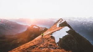 山山峰旅游