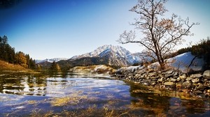 mountains, tree, river, water, transparent, bottom, vegetation, bushes, autumn, silence - wallpapers, picture