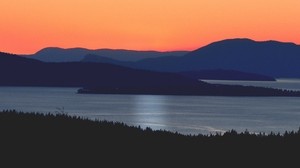 montañas, mar, cielo, puesta de sol, orilla, luna