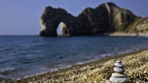 stones, coast, pyramid, arch, distance, rocks - wallpapers, picture