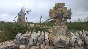 piedras, monumento, cruz, molino, campo - wallpapers, picture