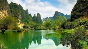中国，池塘，海岸，水，表面，山脉，森林