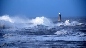 灯塔，海洋，海洋，风暴，波浪，打击，风，恶劣的天气