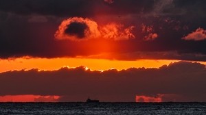 海、夕日、雲、曇り、地平線、船