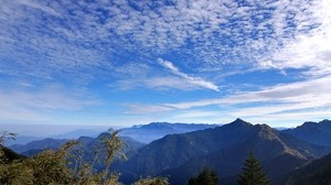 cielo, nuvole, leggerezza, blu, libertà, vista, dal basso, erba, montagne, freschezza, azzurro - wallpapers, picture