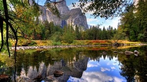 lake, branches, stones, water, mountains, trees, transparent, bottom, shallow, summer, bright - wallpapers, picture