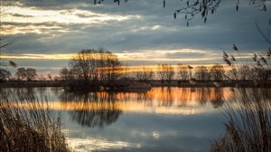 sjö, solnedgång, gräs, reflektion