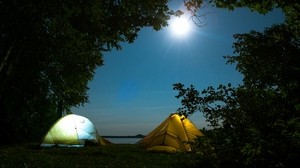 テント、キャンプ、木