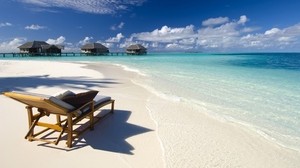 海滩，海洋，热带地区，椅子，枕头，简易别墅
