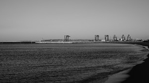 海岸，海洋，黑白（bw），海滩，建筑物