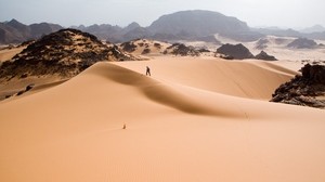 砂漠、砂、熱、熱、男、旅行者