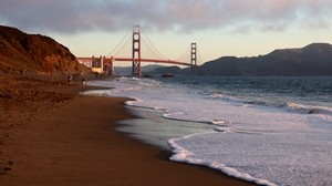 san francisco, coast, sand, footprints, bridge, people, walk, california - wallpapers, picture