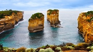 felsen, küste, insel, büsche, vegetation, lücke, horizont - wallpapers, picture