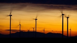 Windmühlen, Sonnenuntergang, Energie, Wind, Elektrizität, Bewegung, Blätter, Dunkelheit, Horizont