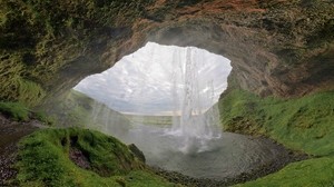cascada, cueva, islandia, musgo - wallpapers, picture