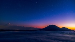 stjärnhimmel, berg, moln, natt